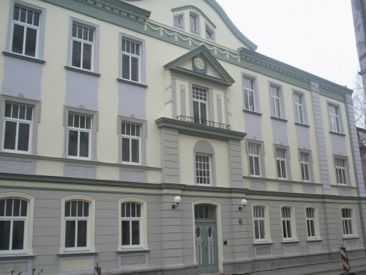 Biroja ēka Kr. Barona ielā 11